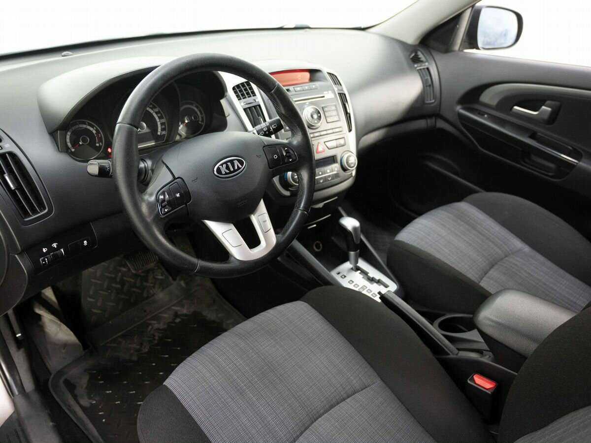 Kia Ceed, 2012 Фото №7