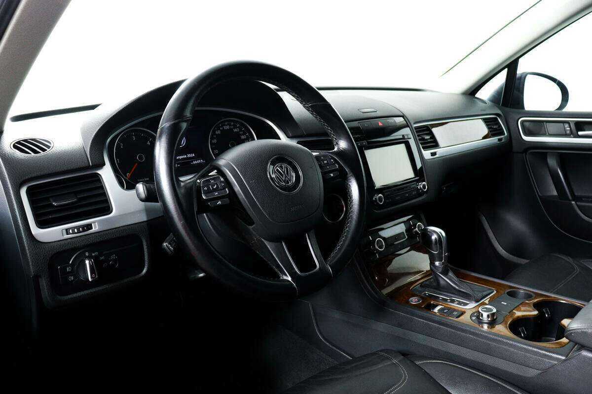 Volkswagen Touareg, 2012 Фото №12