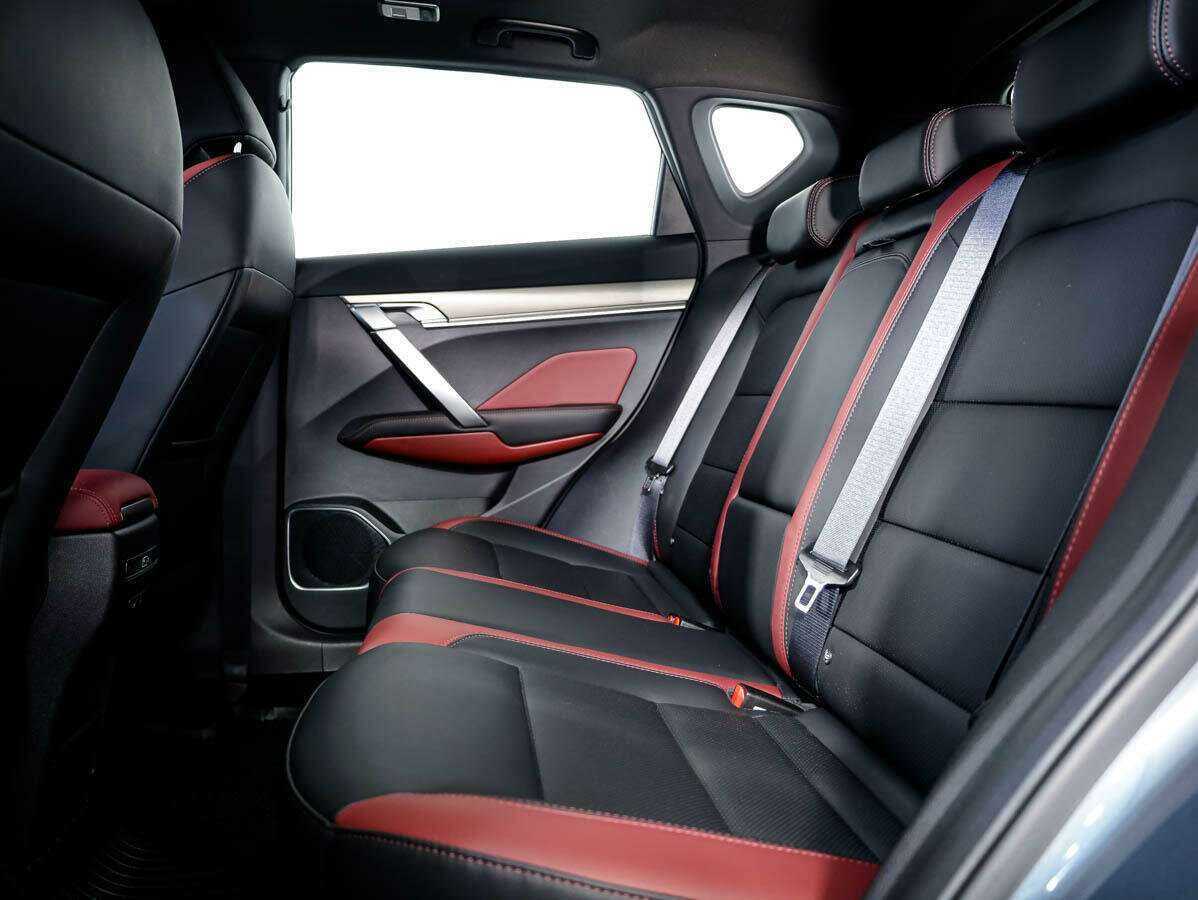 Geely Coolray, 2021 Фото №13