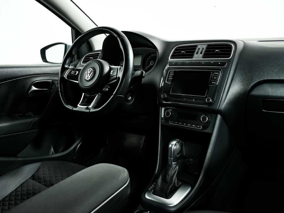 Volkswagen Polo, 2018 Фото №9