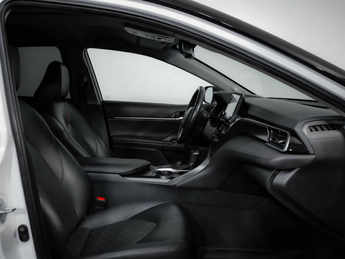 Toyota Camry VIII (XV70) Рестайлинг, 2021 Фото №23