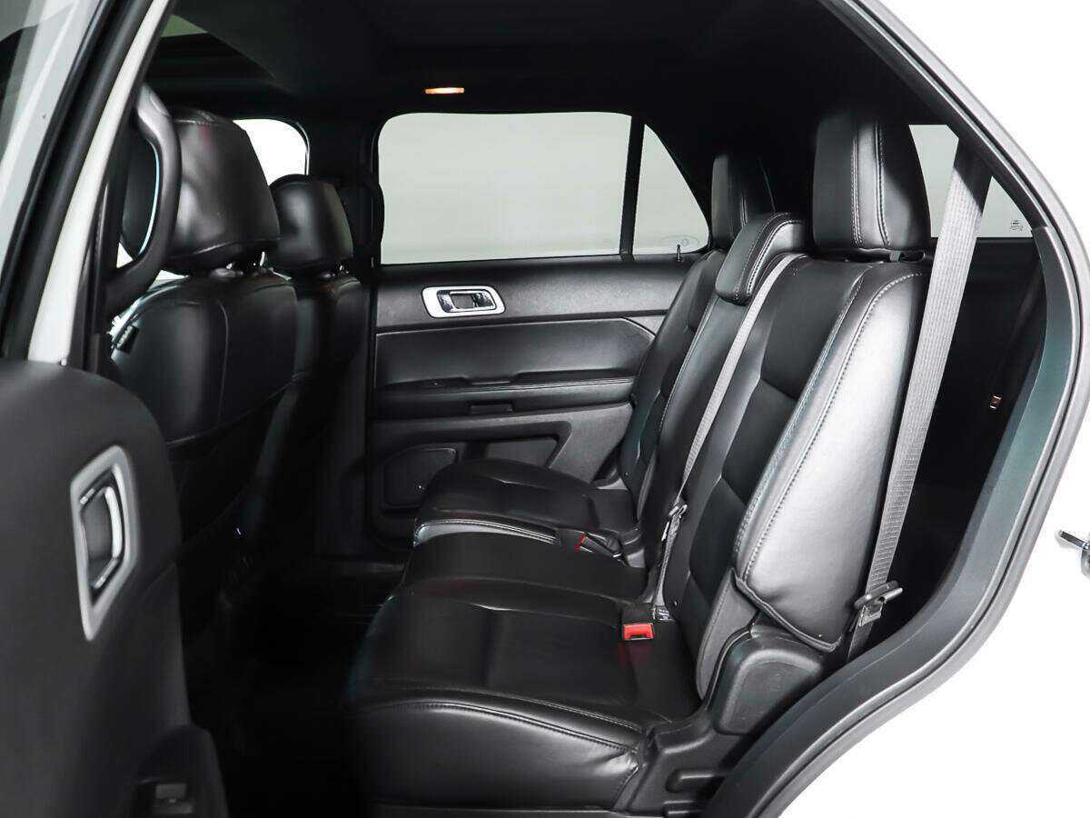 Ford Explorer, 2012 Фото №10