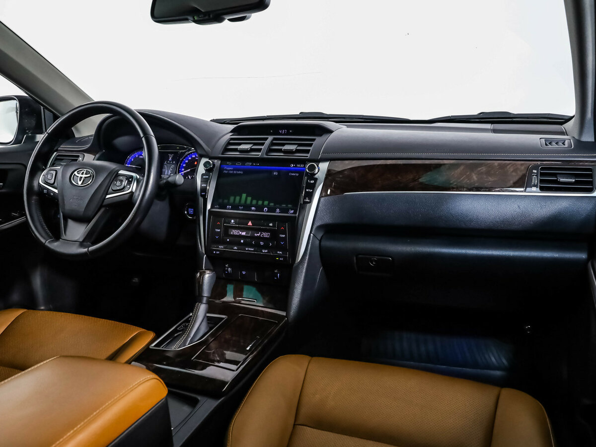 Toyota Camry VII (XV50) Рестайлинг, 2016 Фото №7