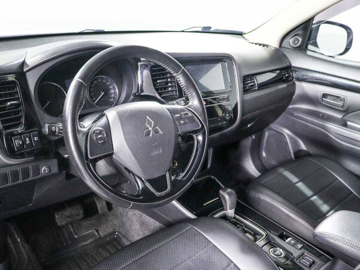Mitsubishi Outlander, 2019 Фото №12
