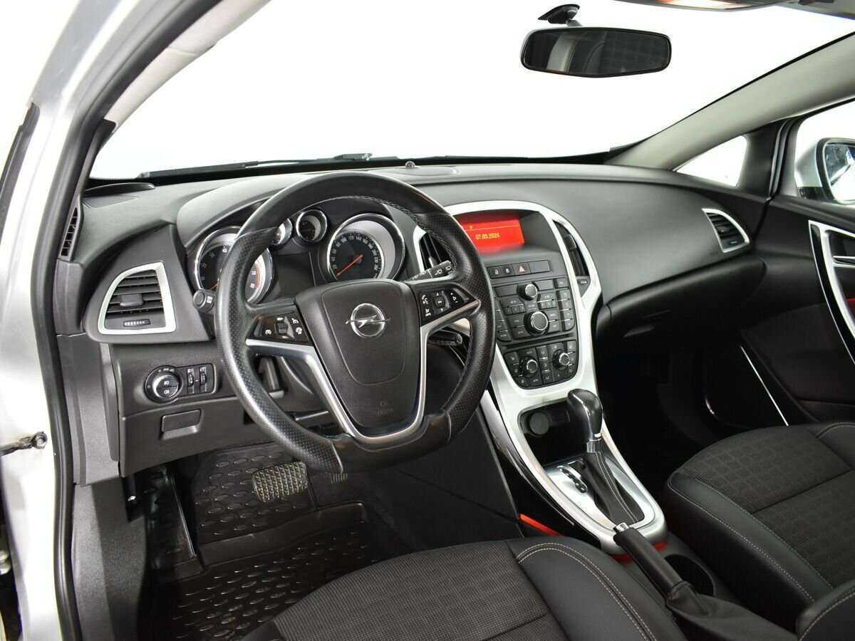 Opel Astra GTC, 2013 Фото №7