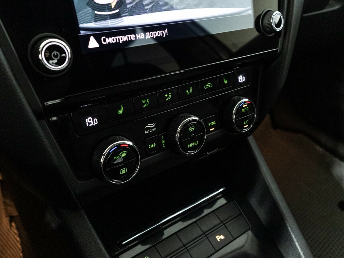 Skoda Octavia III (A7) Рестайлинг, 2020 Фото №15