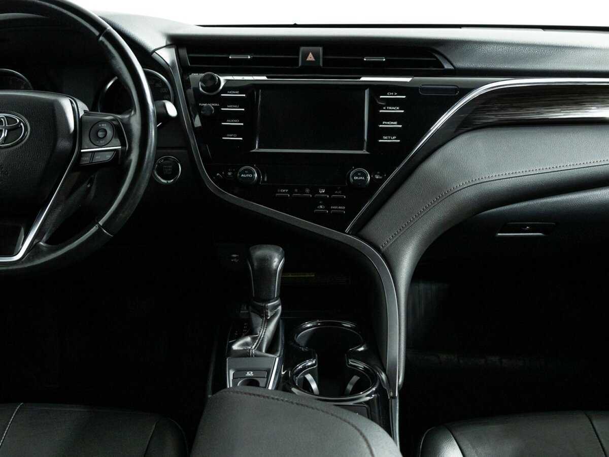 Toyota Camry, 2019 Фото №14