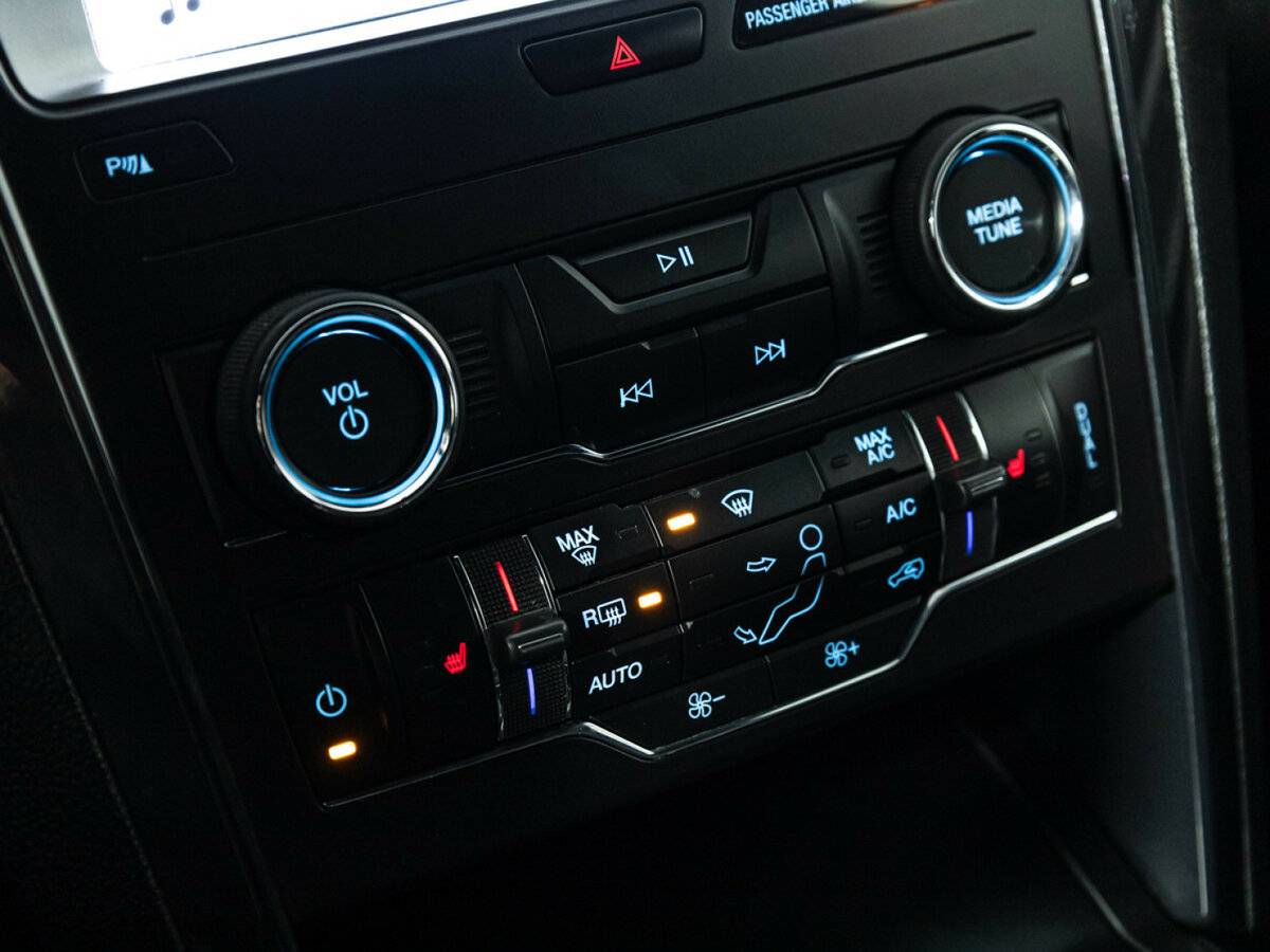 Ford Explorer V Рестайлинг 2, 2018 Фото №16