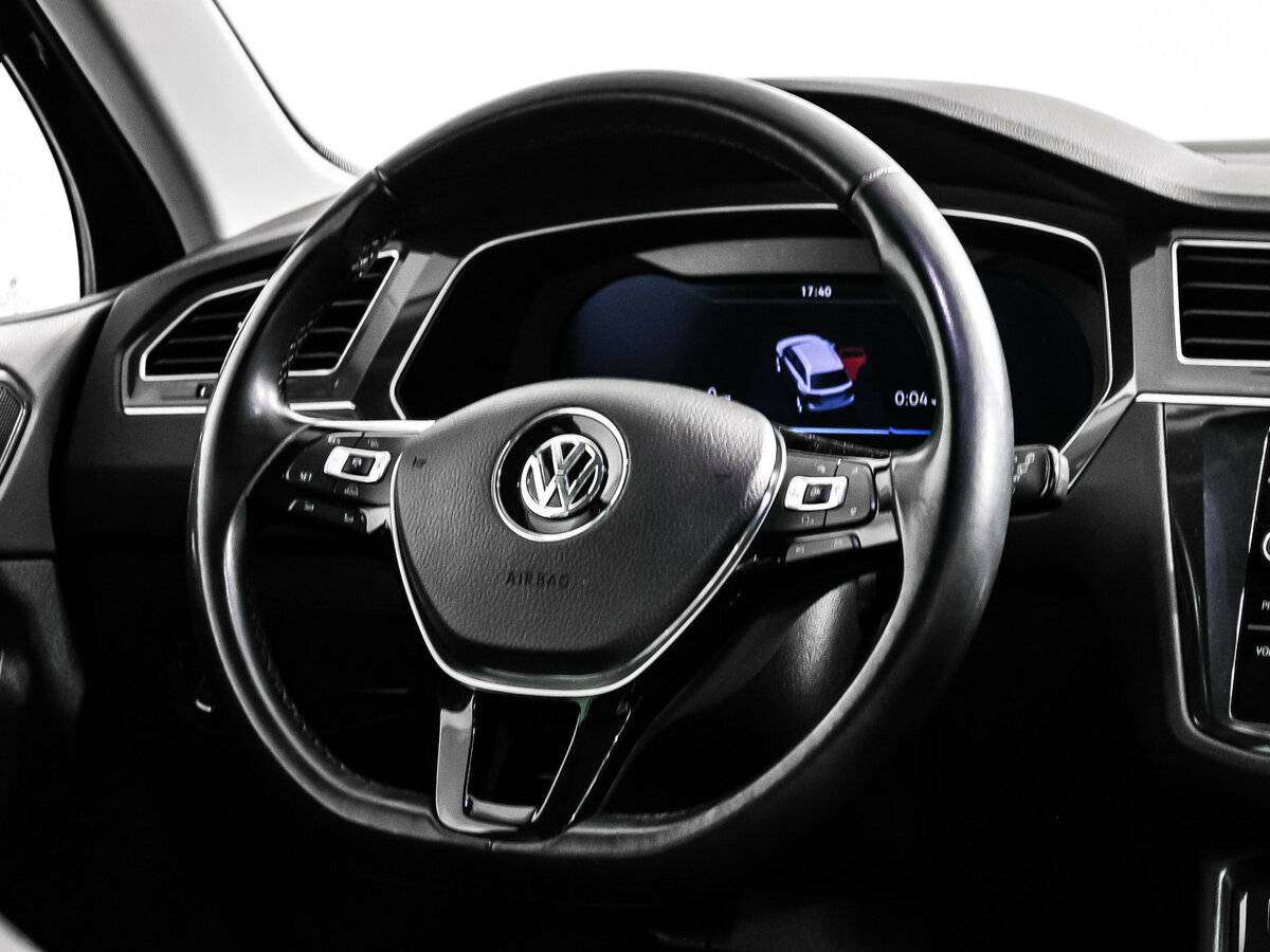 Volkswagen Tiguan, 2018 Фото №12