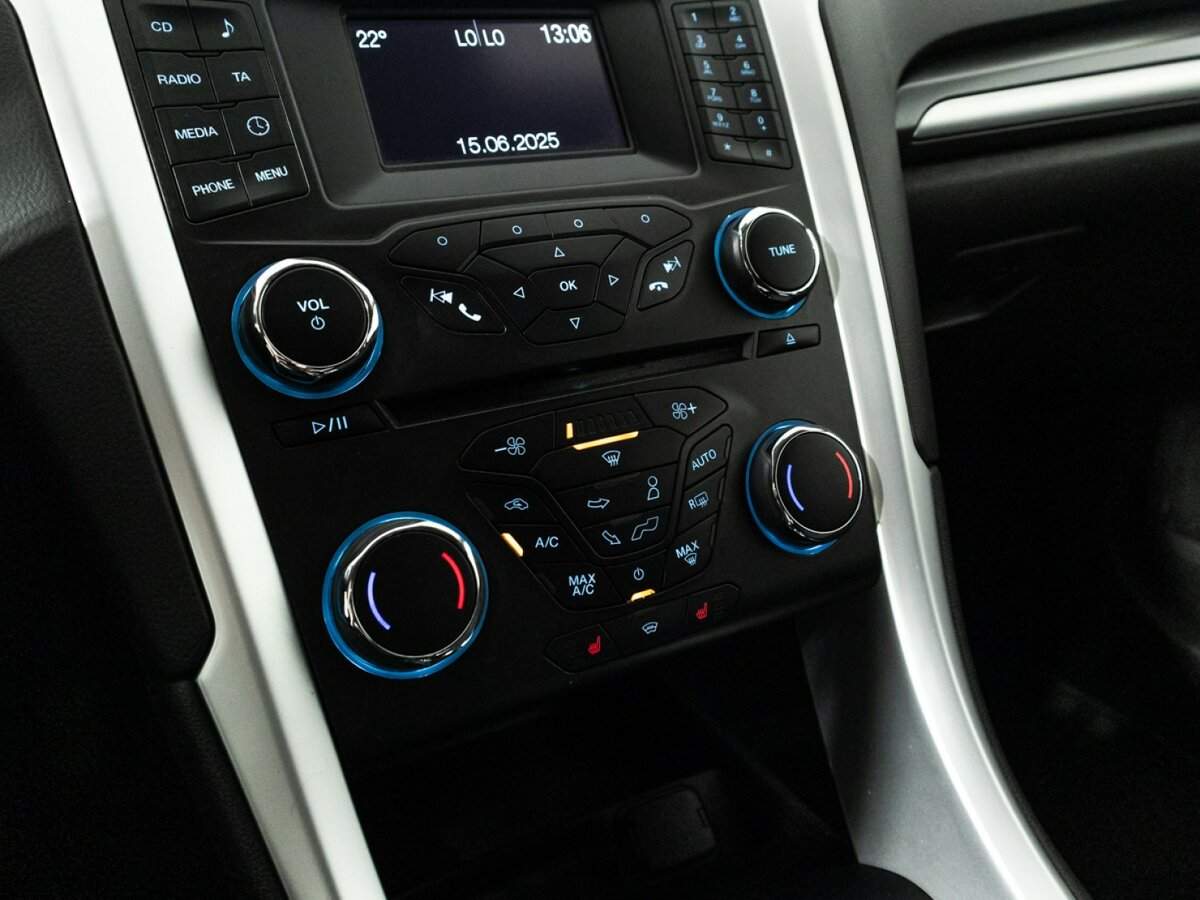 Ford Mondeo, 2015 Фото №15