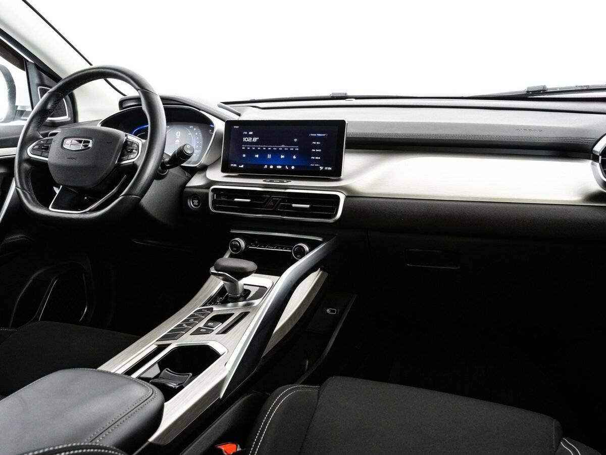 Geely Coolray, 2023 Фото №9