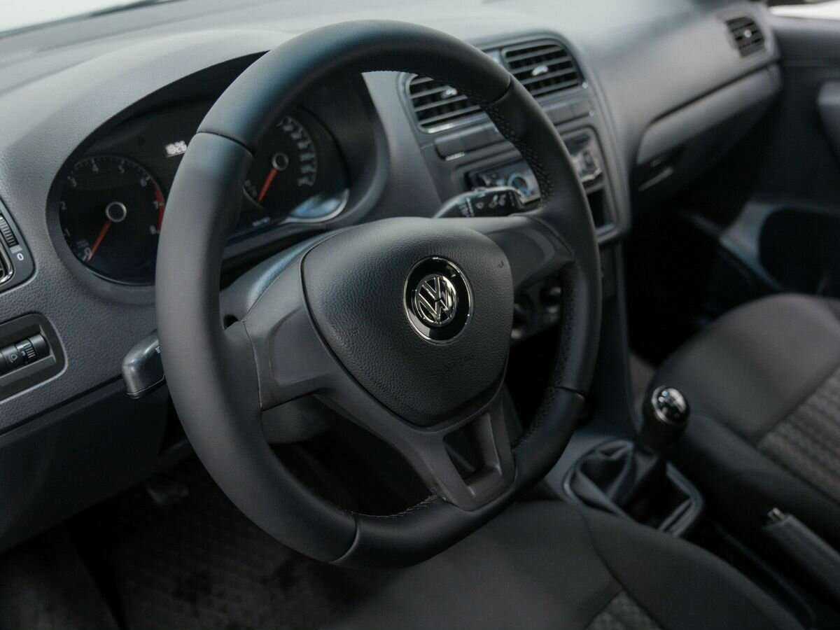 Volkswagen Polo, 2020 Фото №17