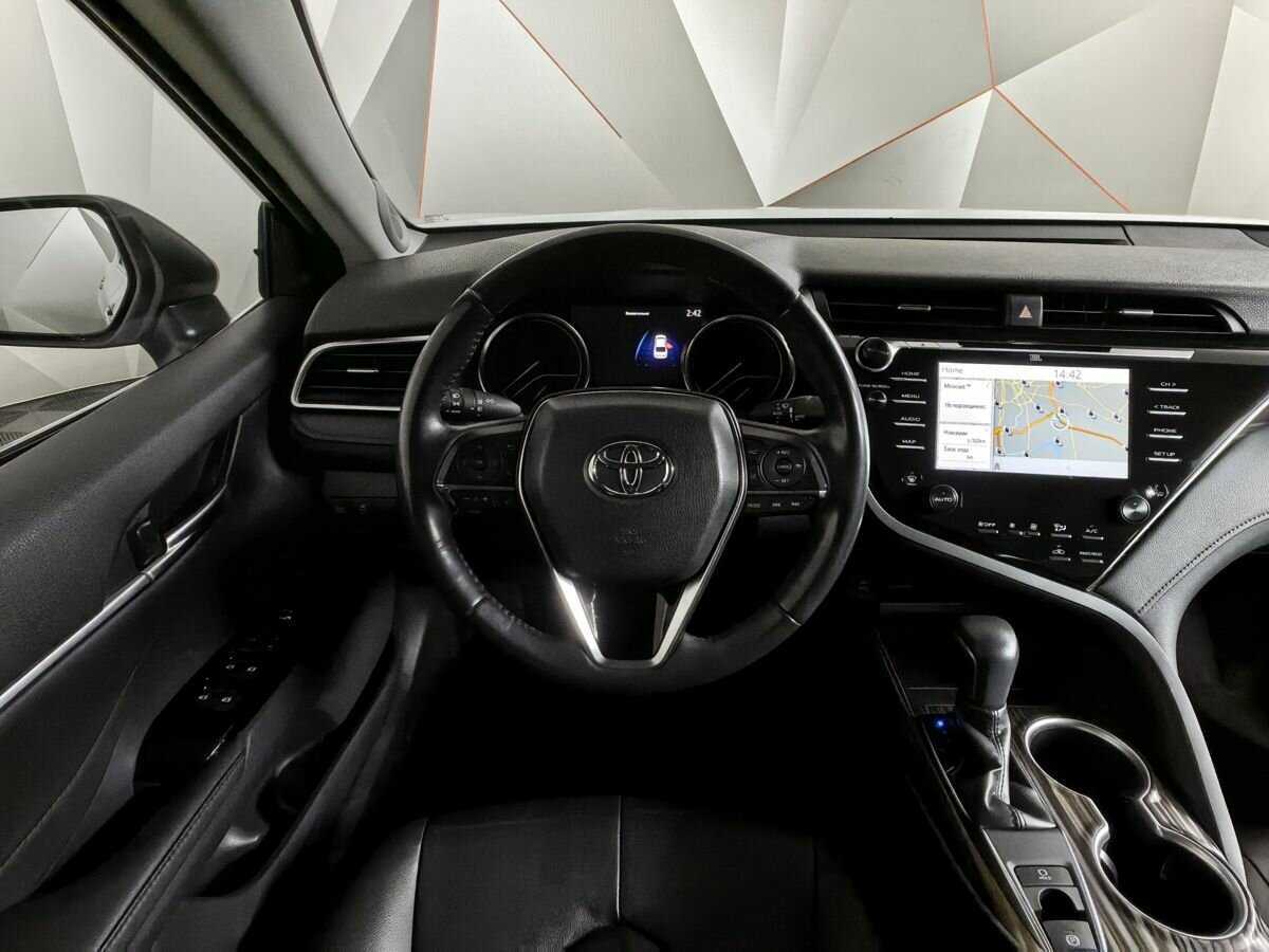 Toyota Camry, 2020 Фото №15
