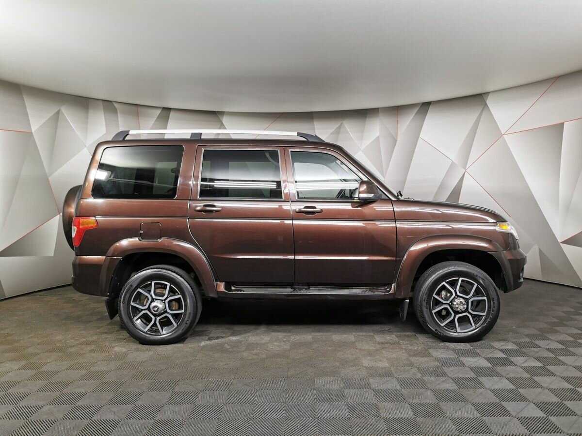 УАЗ Patriot, 2019 Фото №6