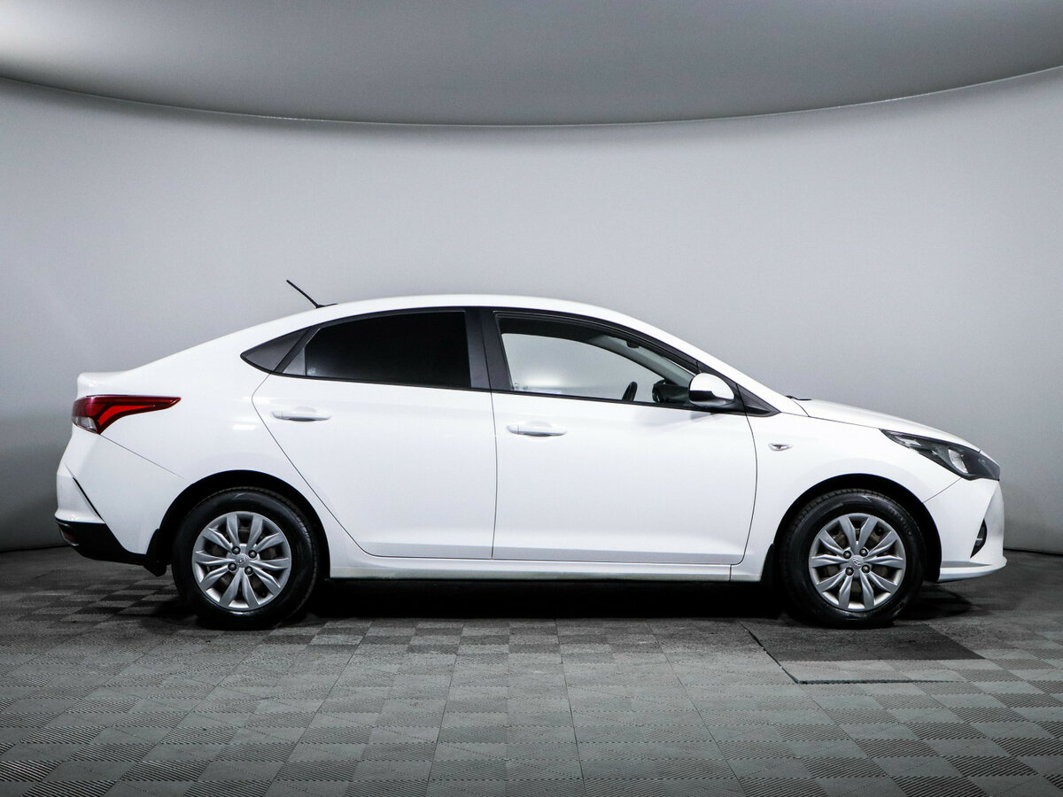 Hyundai Solaris II Рестайлинг, 2021 Фото №4
