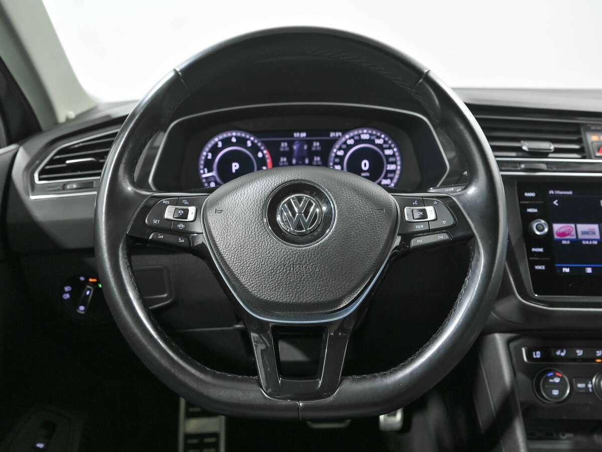 Volkswagen Tiguan, 2018 Фото №7