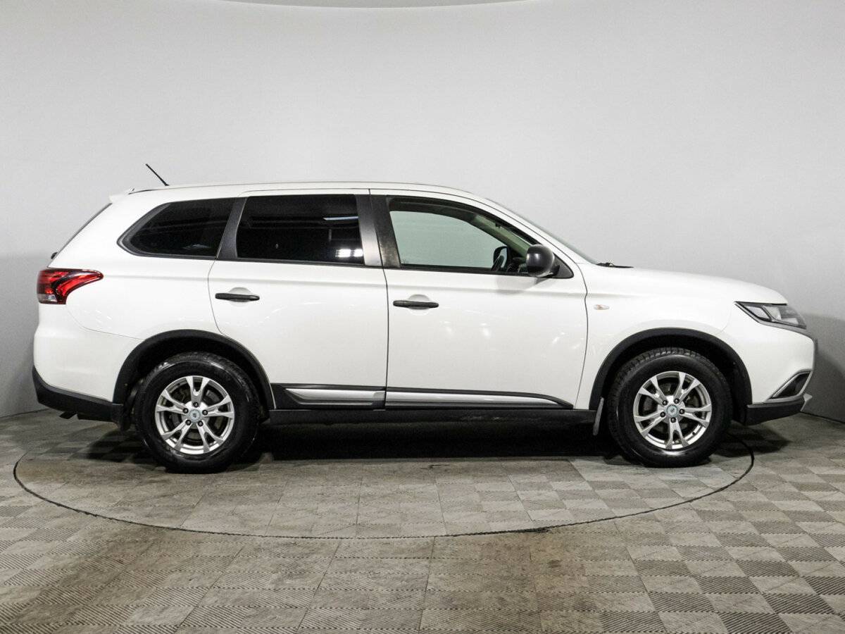 Mitsubishi Outlander, 2016 Фото №4