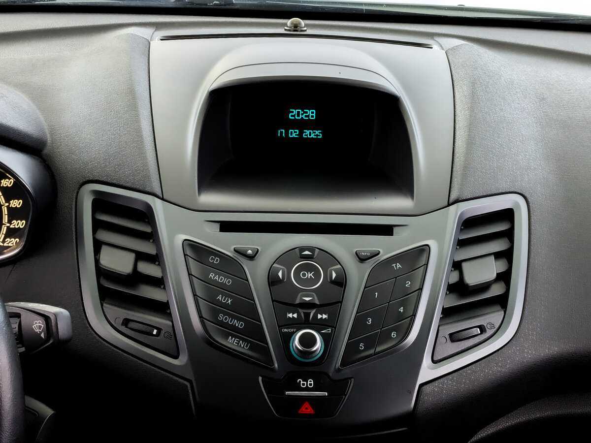 Ford Fiesta, 2017 Фото №15