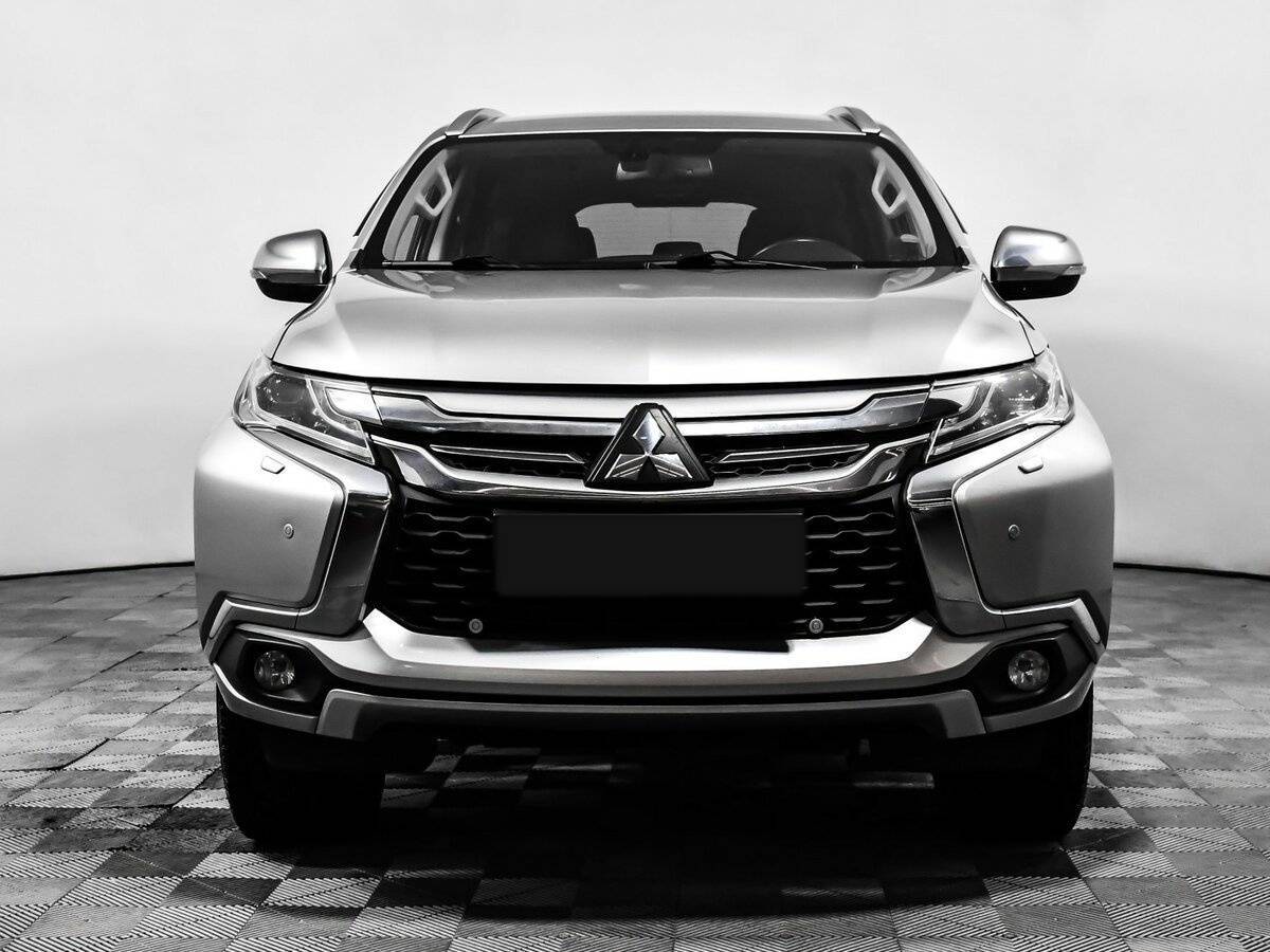 Mitsubishi Pajero Sport, 2017 Фото №2