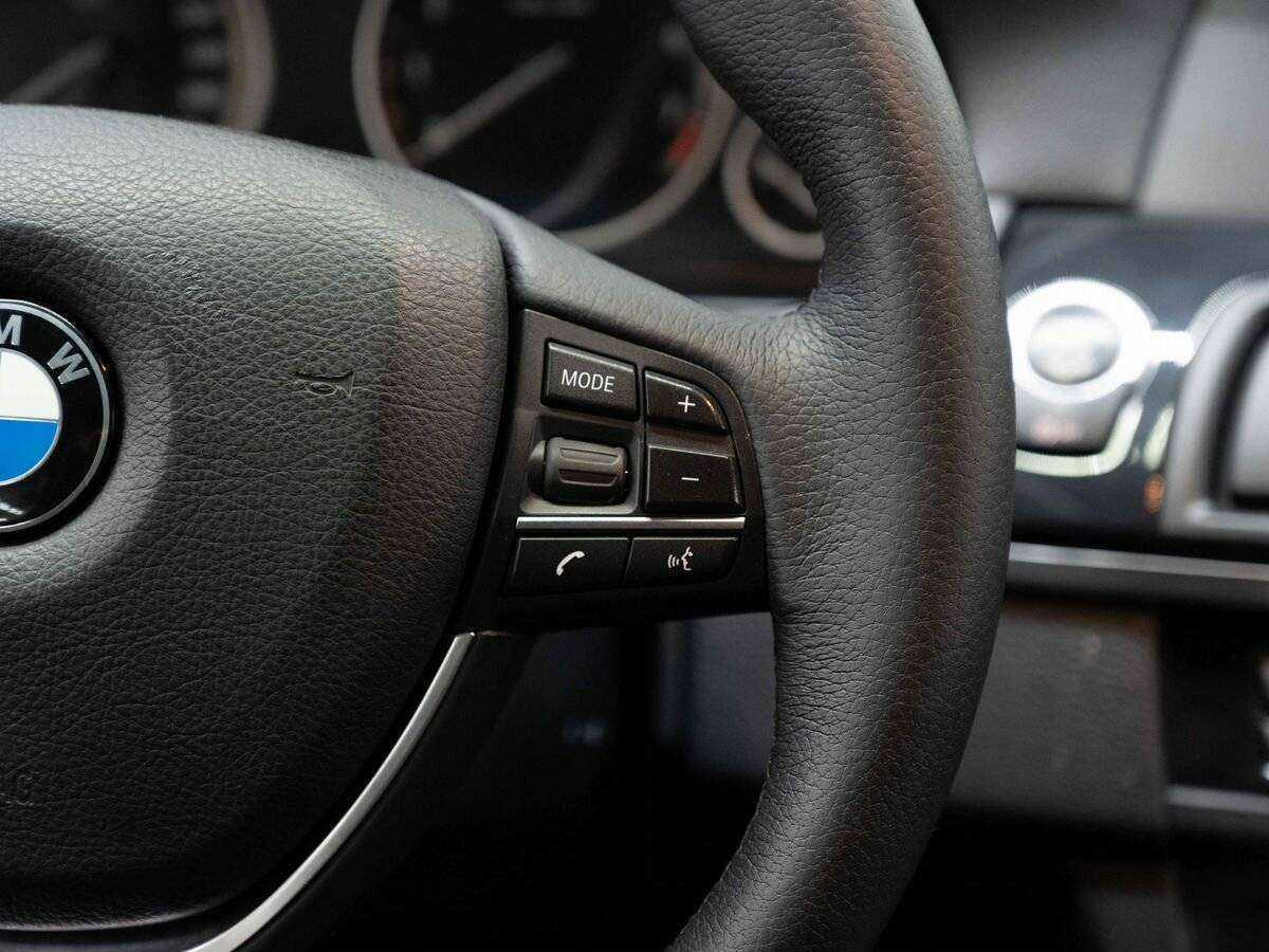 BMW 5 серии 528i, 2012 Фото №16