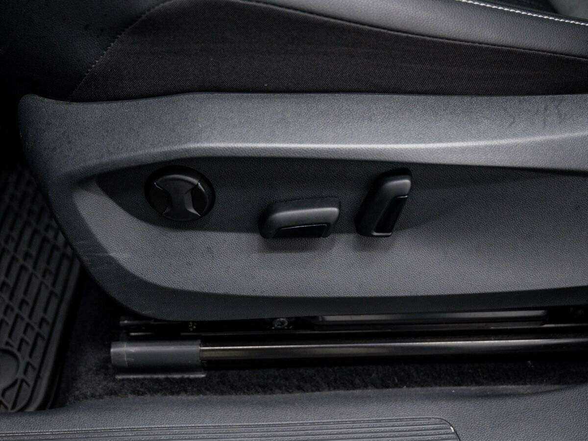 Volkswagen Tiguan, 2022 Фото №25