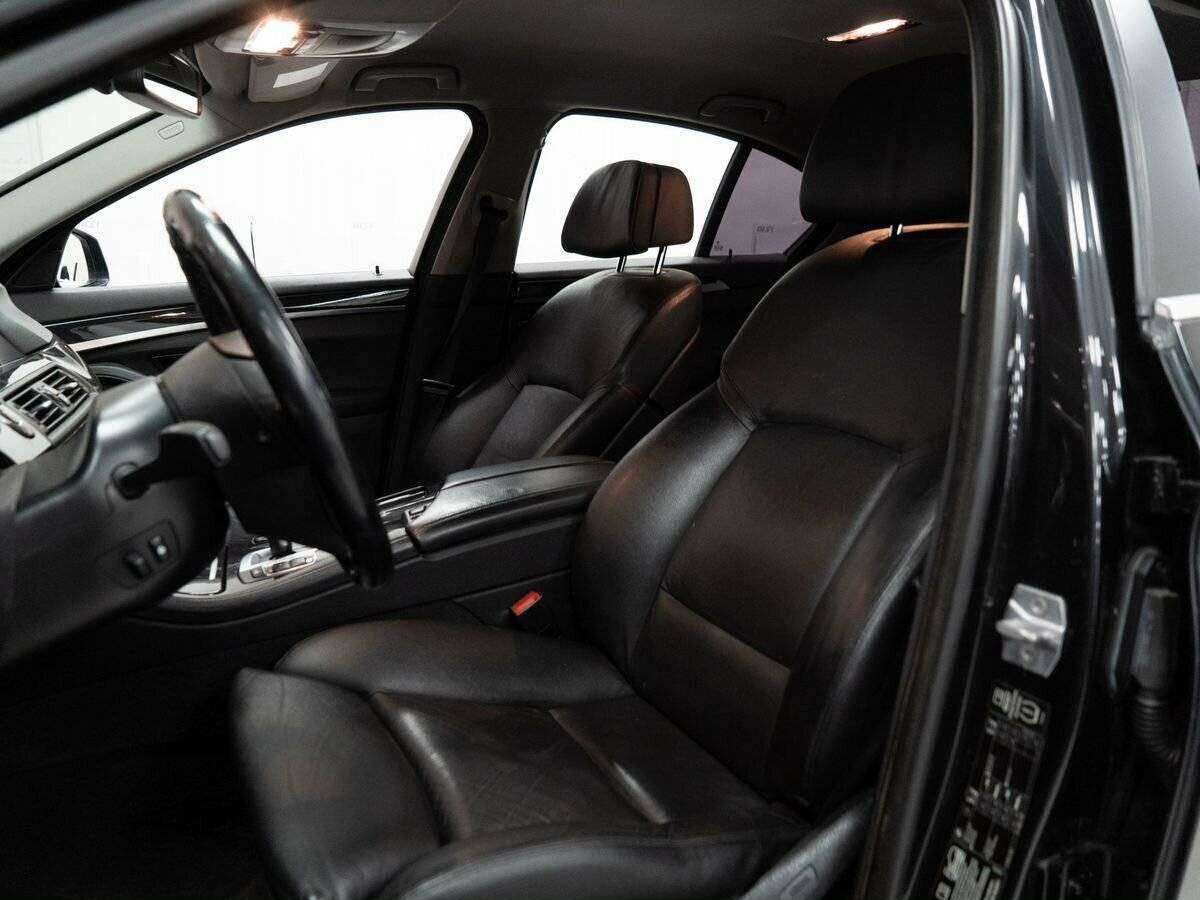 BMW 5 серии 530d xDrive, 2013 Фото №6