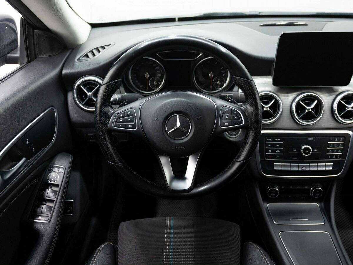 Mercedes-Benz CLA 200, 2018 Фото №14