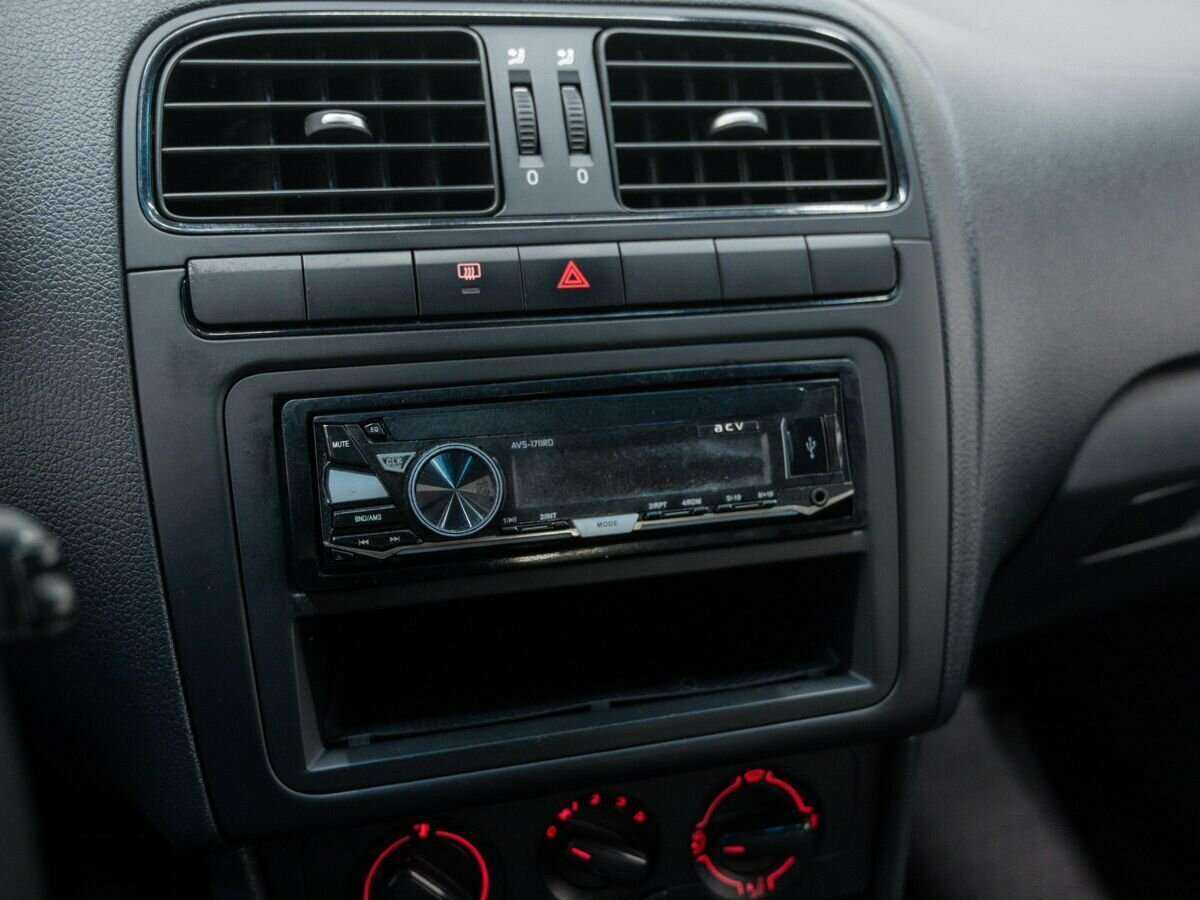 Volkswagen Polo, 2020 Фото №19