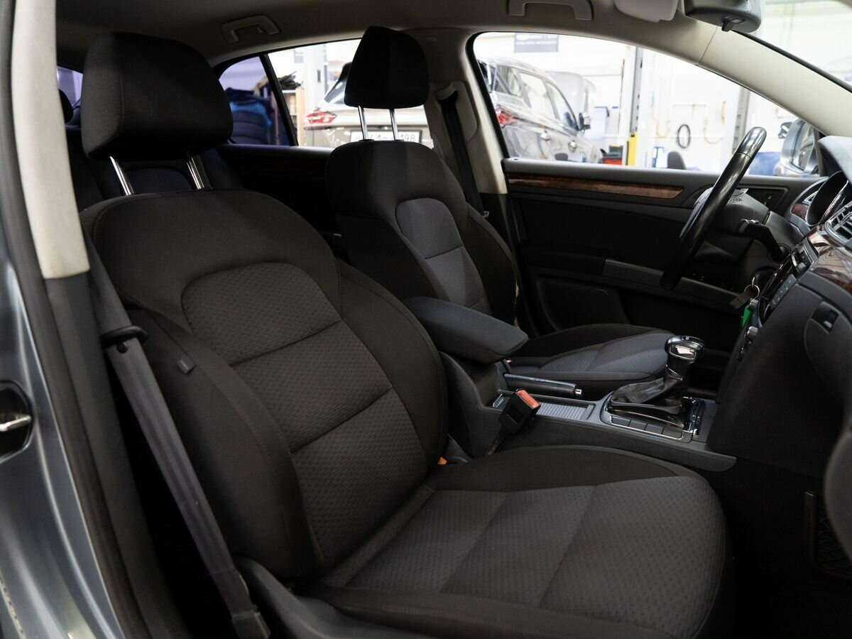 Skoda Superb DSG, 2011 Фото №11