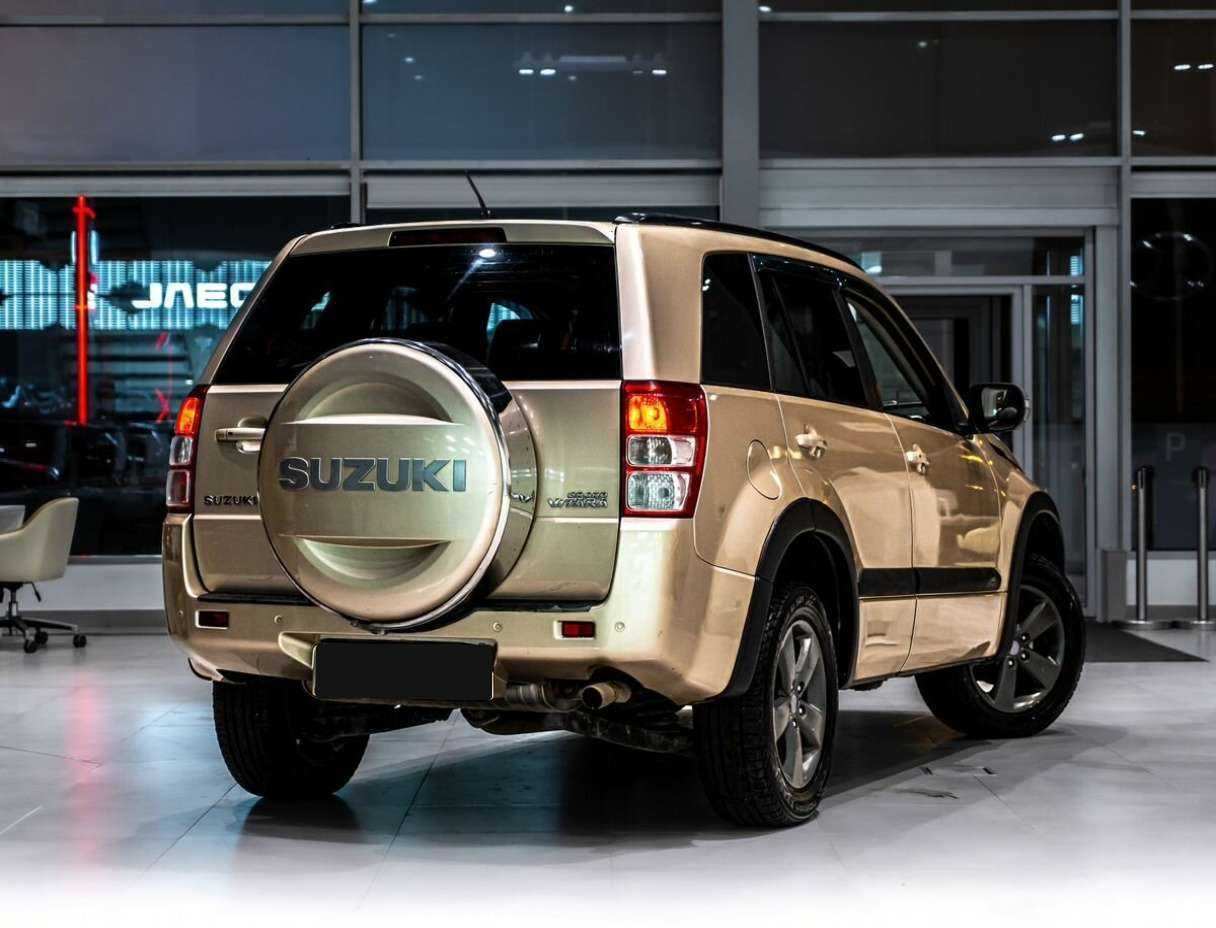 Suzuki Grand Vitara, 2010 Фото №3