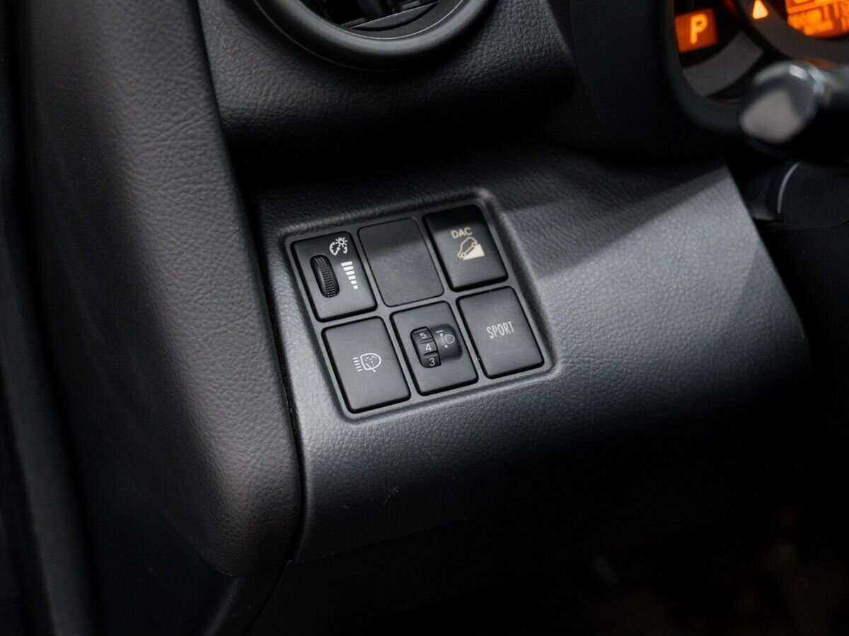 Toyota RAV4, 2011 Фото №18