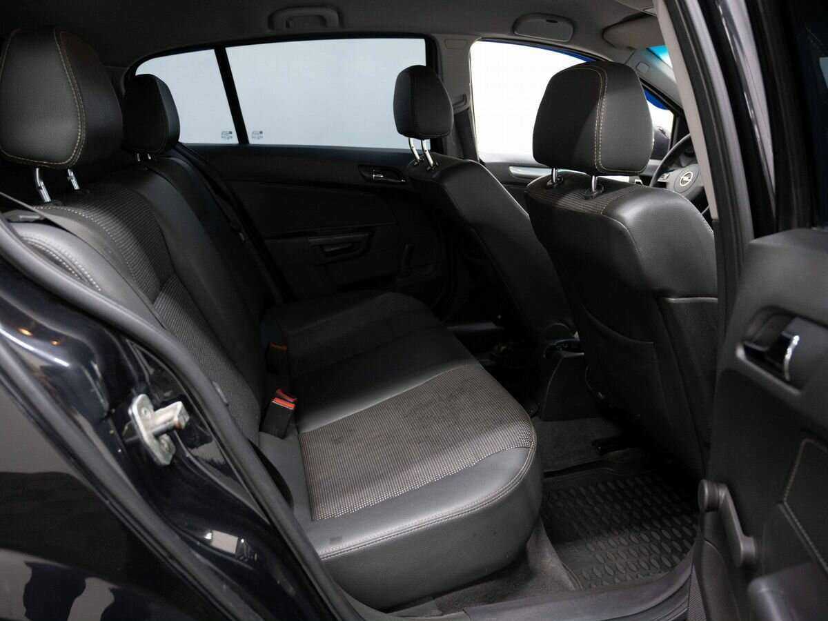 Opel Astra, 2010 Фото №21