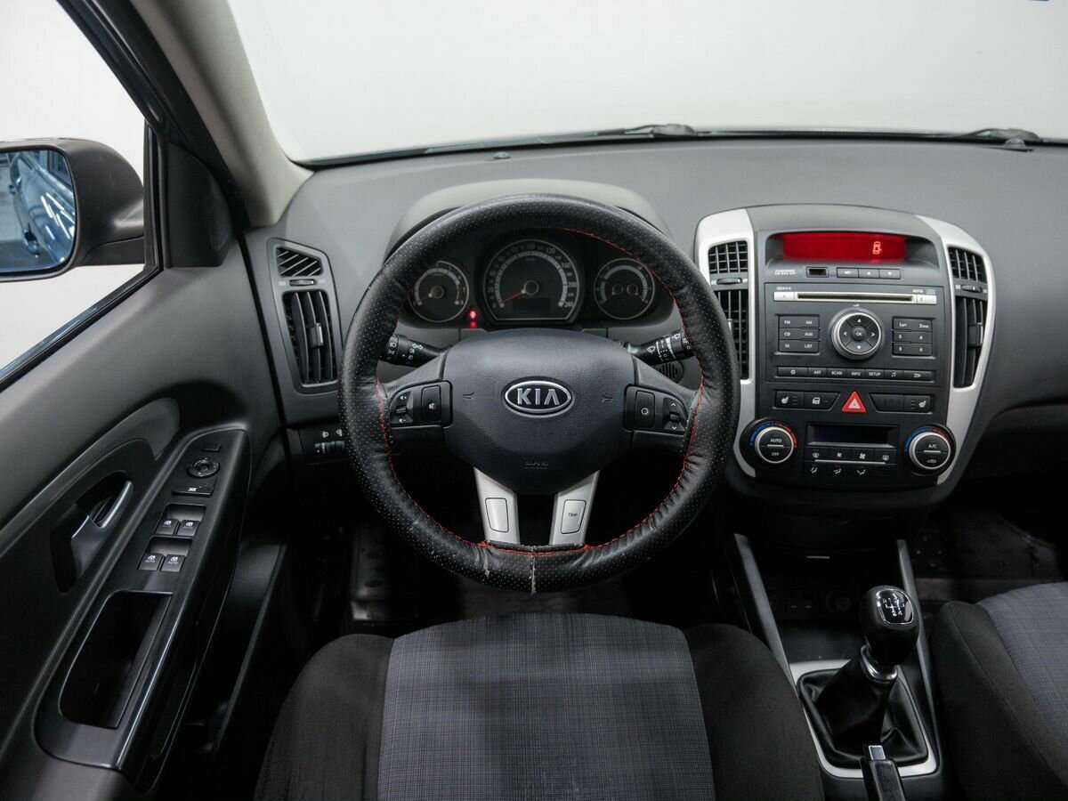Kia Ceed, 2010 Фото №12