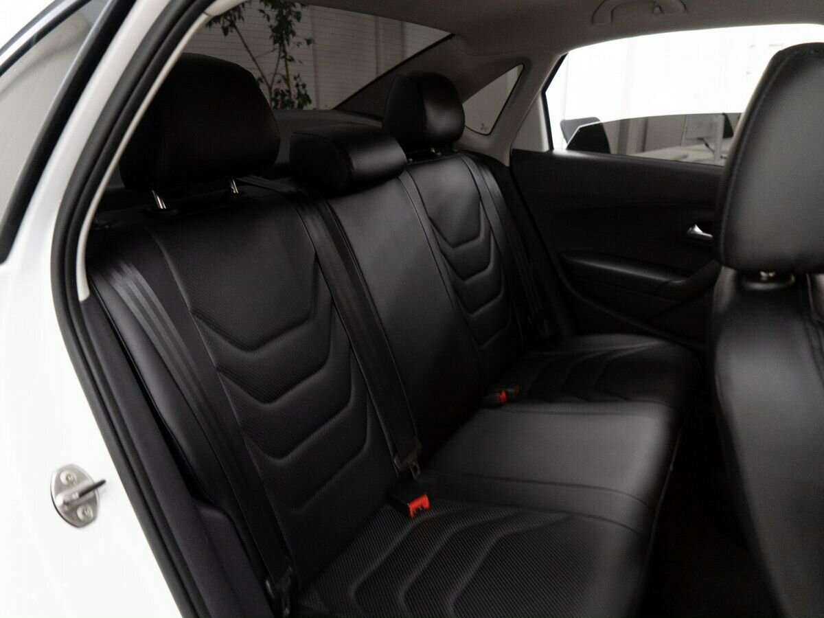 Volkswagen Polo, 2017 Фото №8