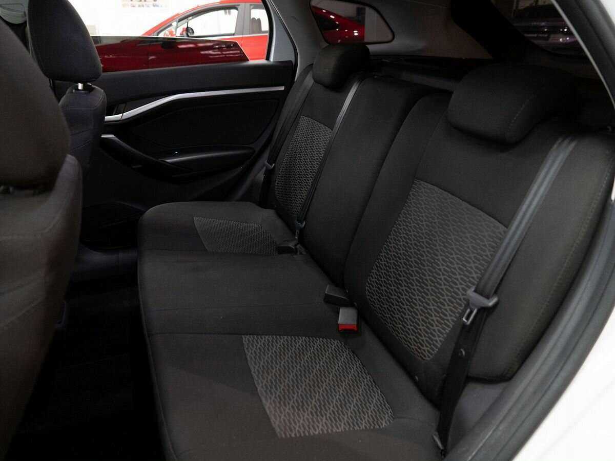 Lada (ВАЗ) Vesta SW, 2019 Фото №7