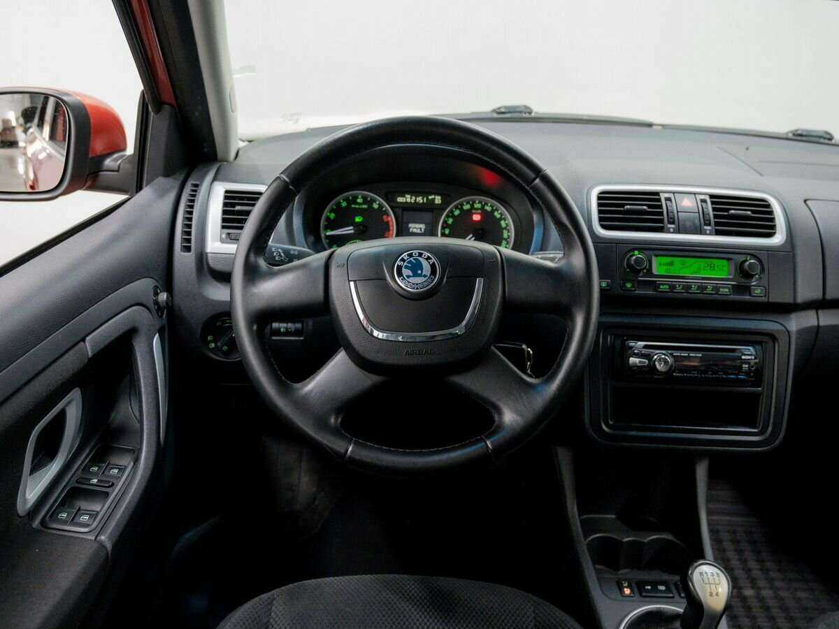 Skoda Fabia, 2010 Фото №12