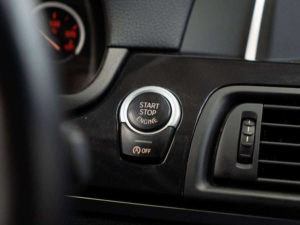 BMW 5 серии 520i, 2014 Фото №10