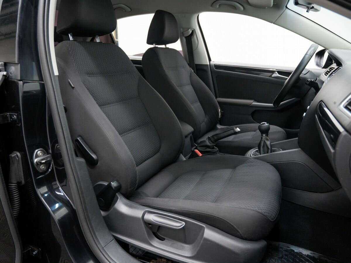 Volkswagen Jetta, 2011 - 140 000 км. | Фото №8