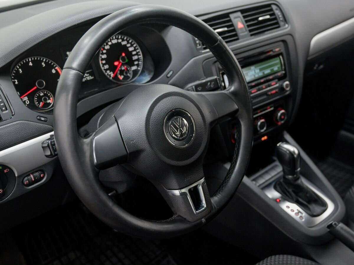 Volkswagen Jetta, 2011 Фото №14