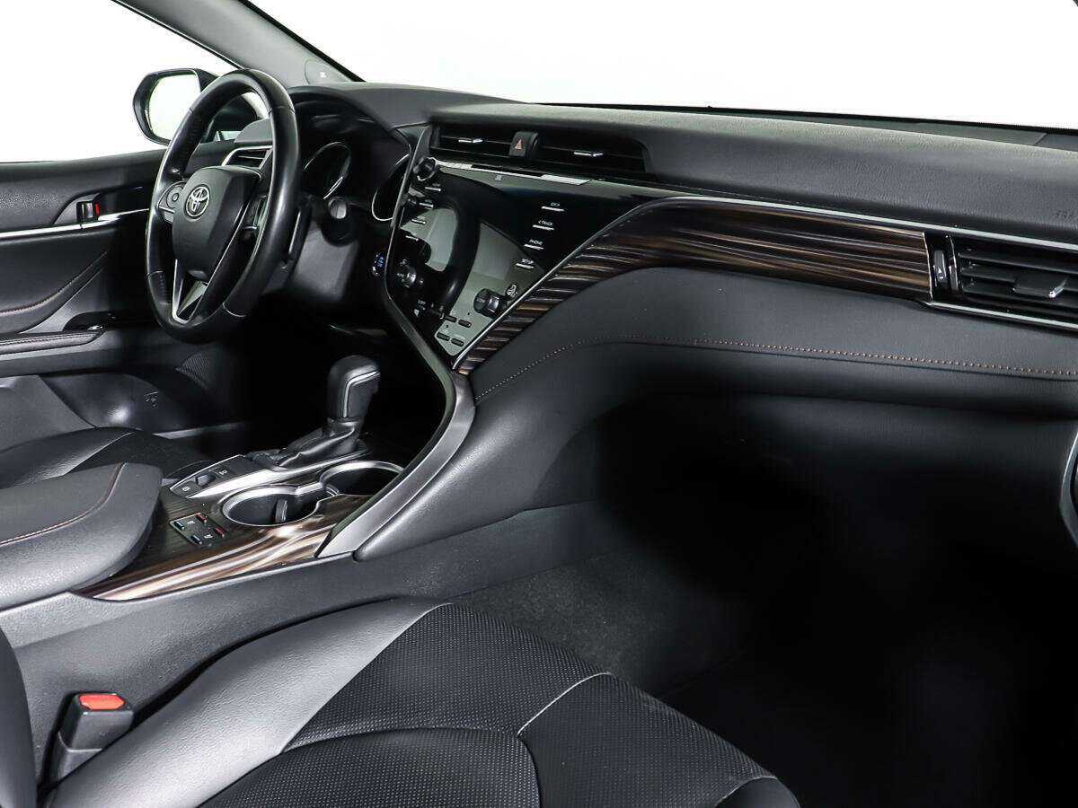 Toyota Camry, 2019 Фото №9