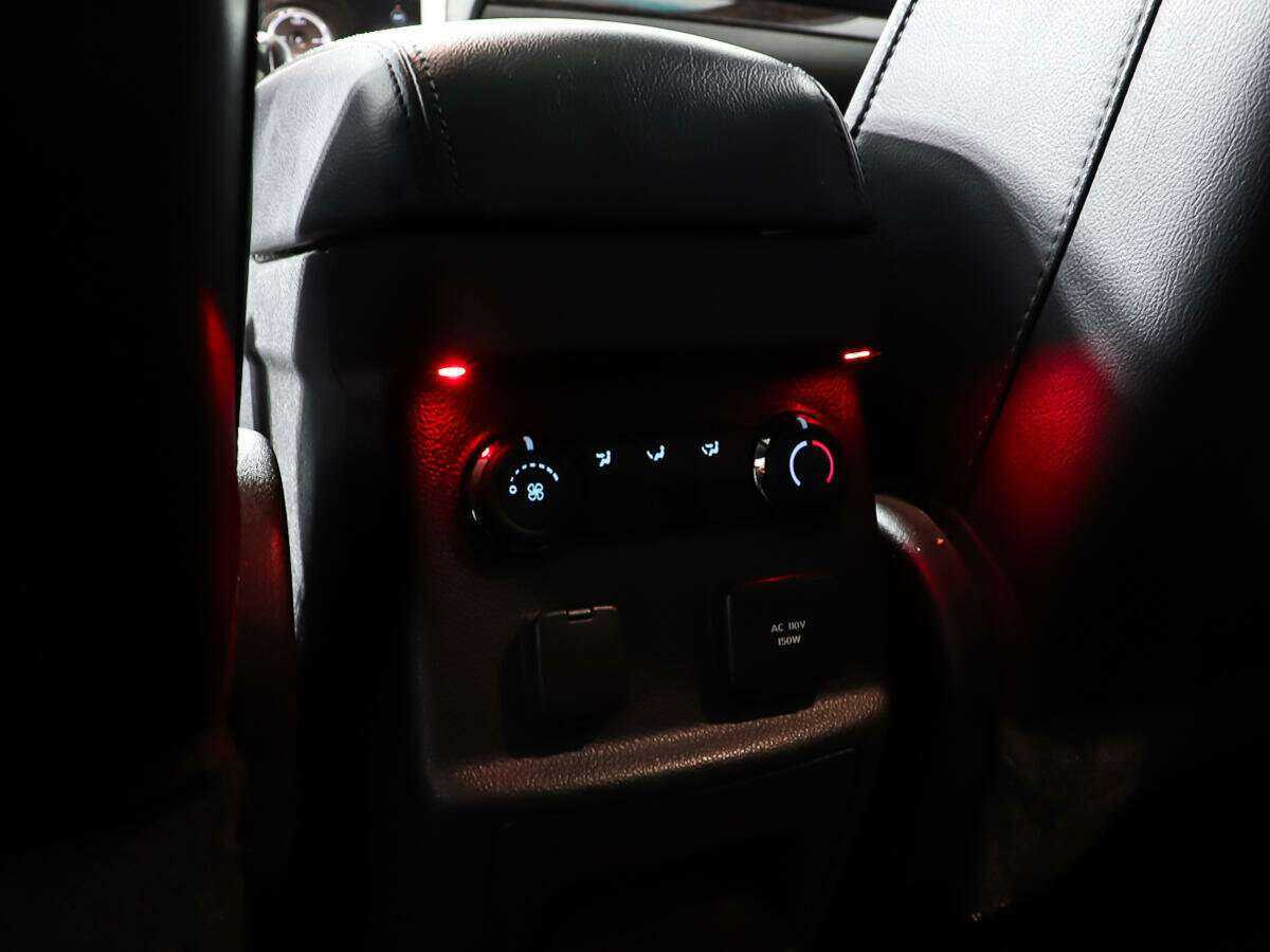 Ford Explorer, 2012 Фото №26