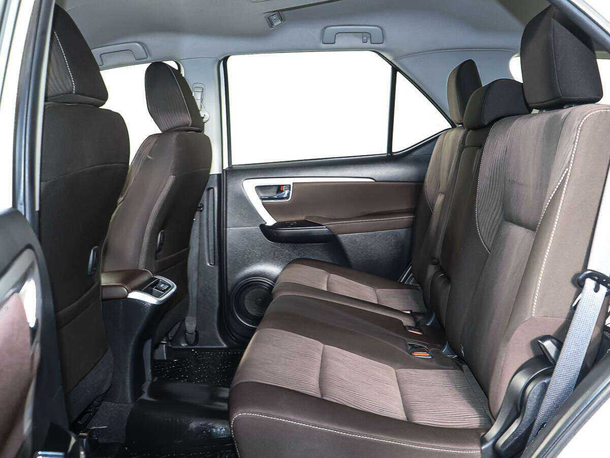 Toyota Fortuner, 2019 Фото №10