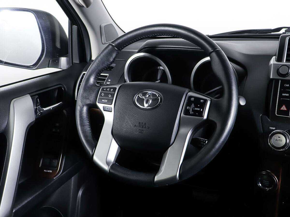 Toyota Land Cruiser Prado, 2015 Фото №15