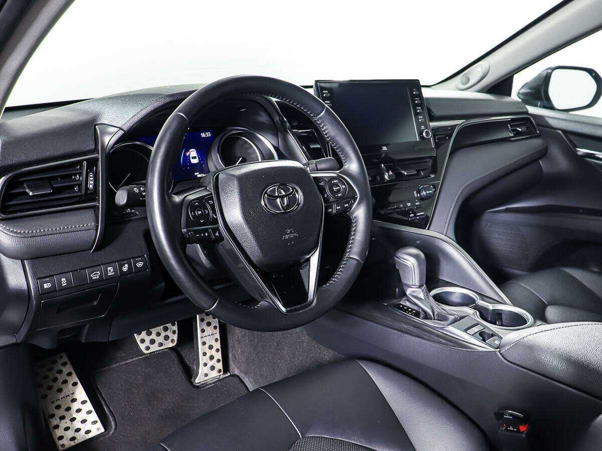 Toyota Camry, 2022 Фото №12