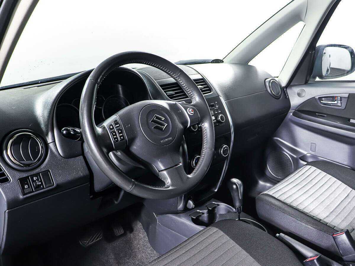 Suzuki SX4, 2010 Фото №13