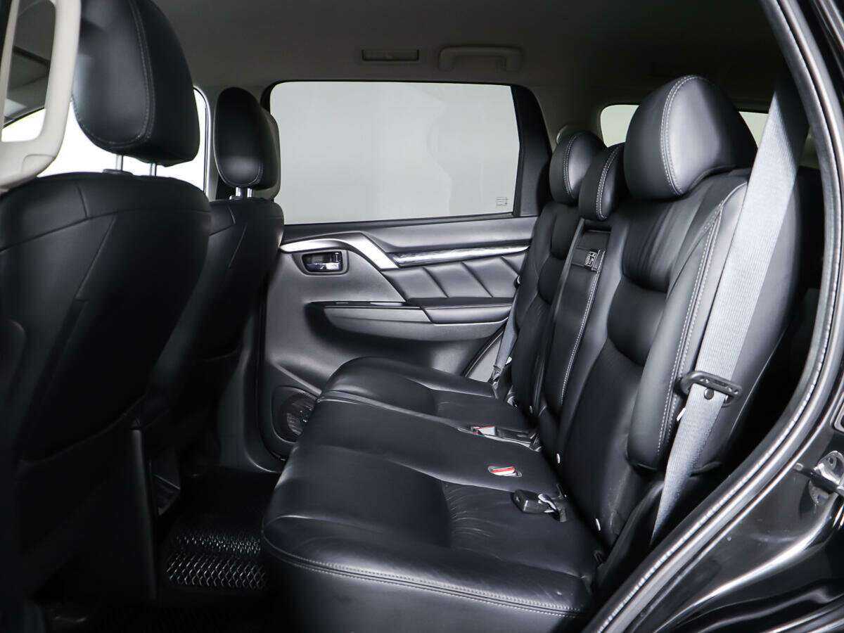 Mitsubishi Pajero Sport, 2019 Фото №12