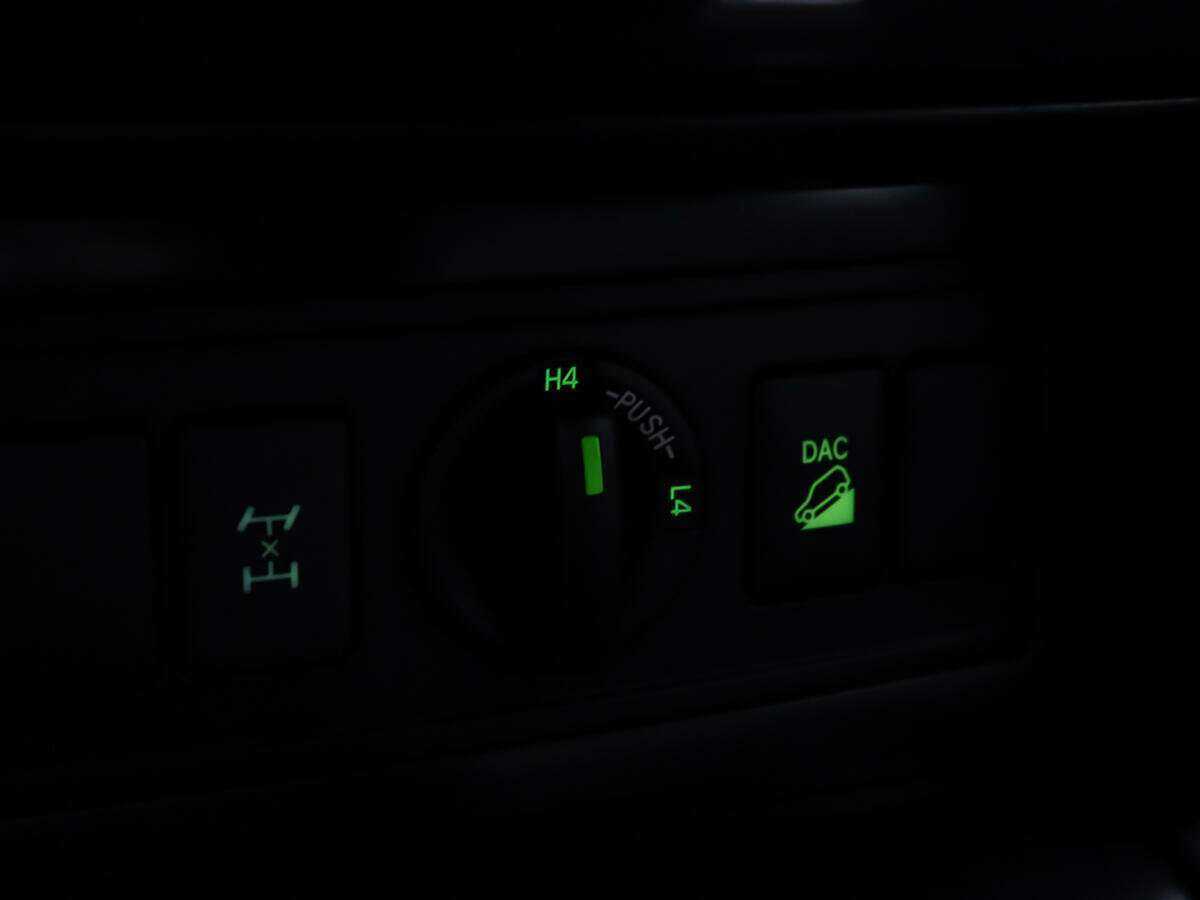 Toyota Land Cruiser Prado, 2015 Фото №22