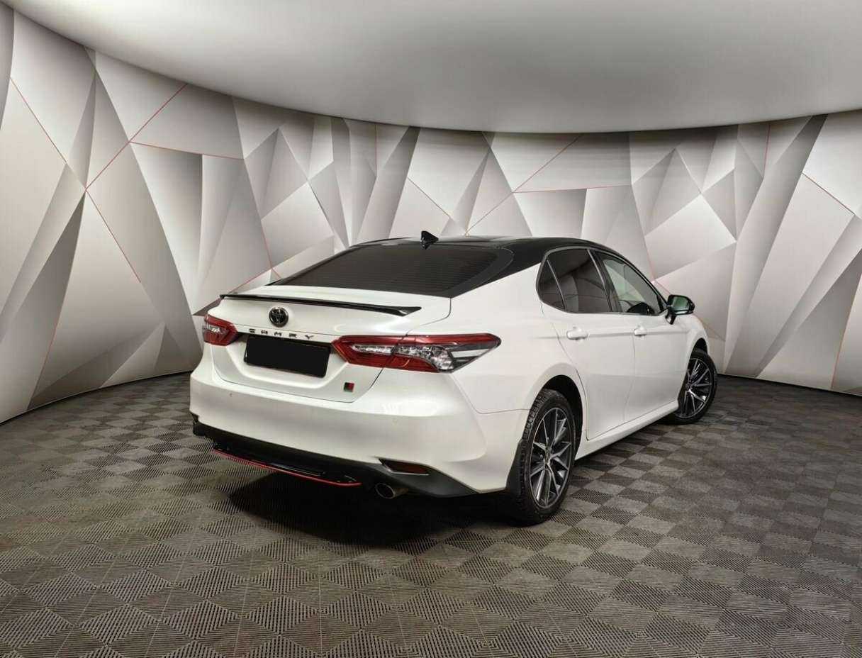 Toyota Camry, 2021 - 32 736 км. | Фото №2