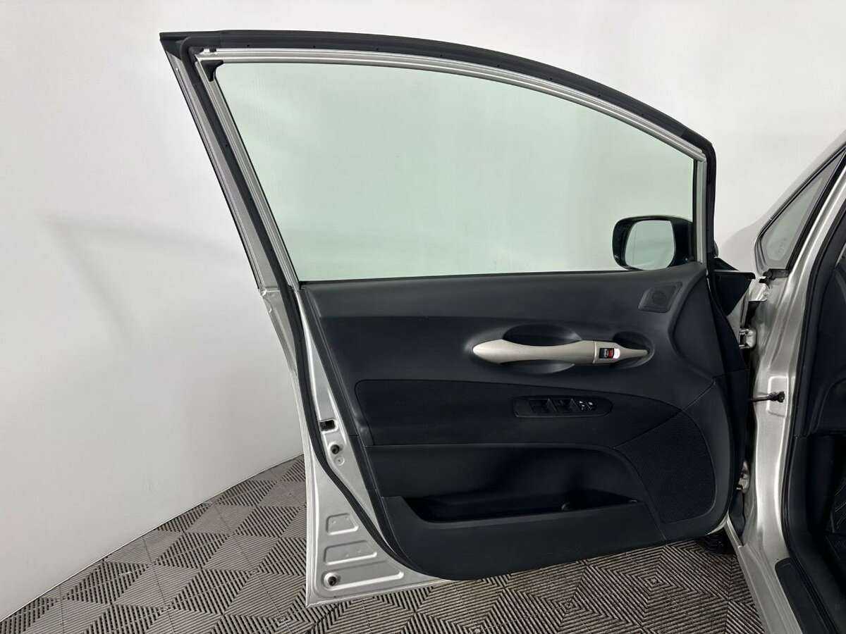 Toyota Auris, 2007 - 147 673 км. | Фото №8