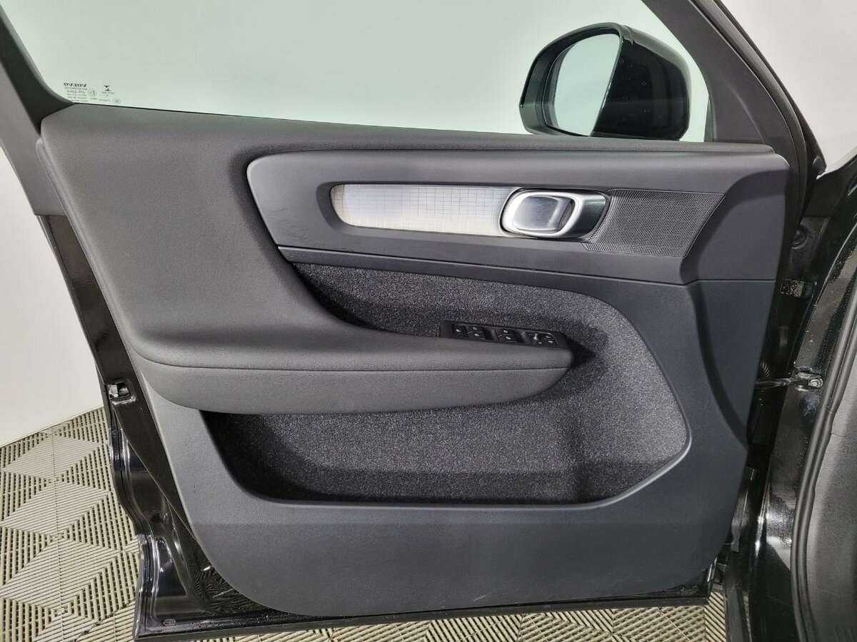 Volvo XC40, 2018 - 102 993 км. | Фото №8